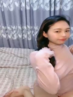 【换妻探花】湖南夫妻第一次换妻，为了打消尴尬，老婆拉着老婆先来一次舌吻舔穴，缓解尴尬2